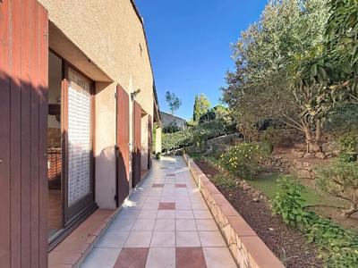 Maison - 207 m² - 5 pièces