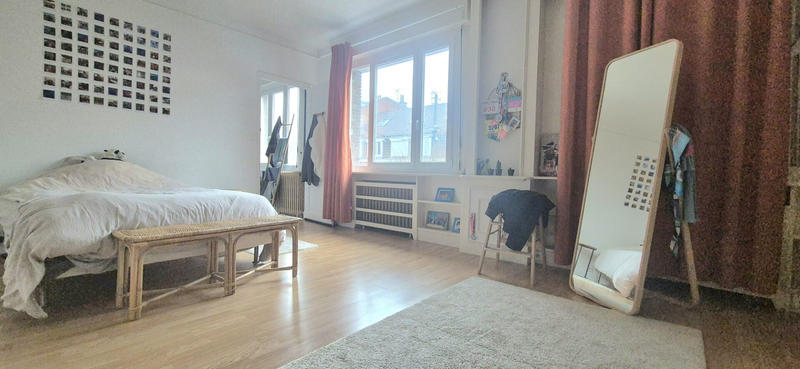 Maison - 246 m² - 9 pièces