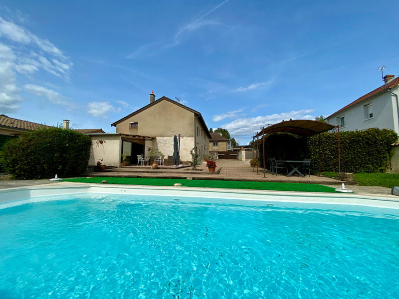 Maison - 163 m² - 6 pièces