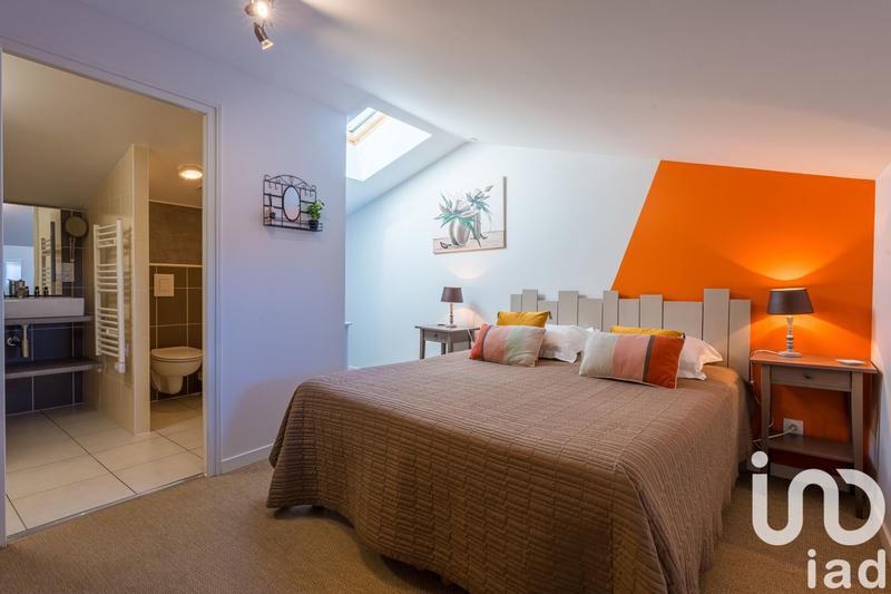 Maison - 360 m² - 14 pièces