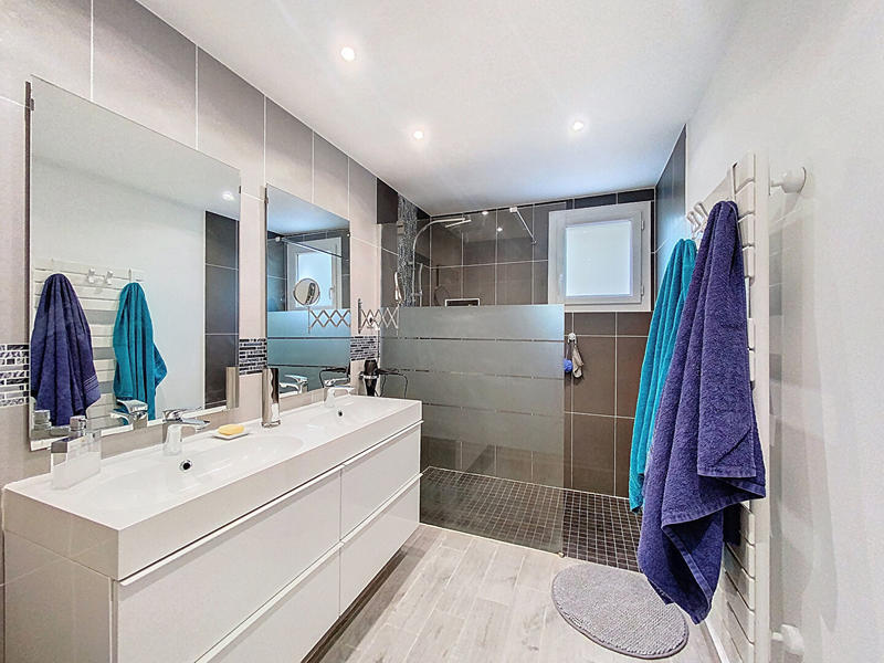 Appartement - 77 m² - 3 pièces