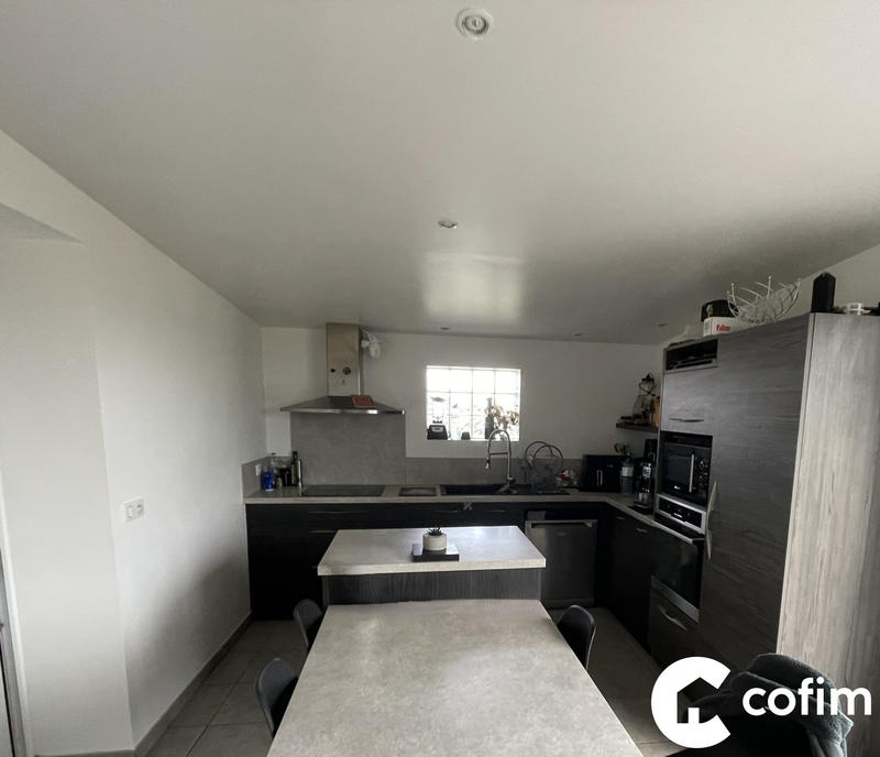 Maison - 168 m² - 8 pièces