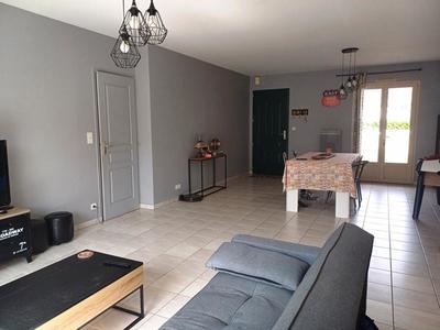 Maison - 104 m² - 4 pièces