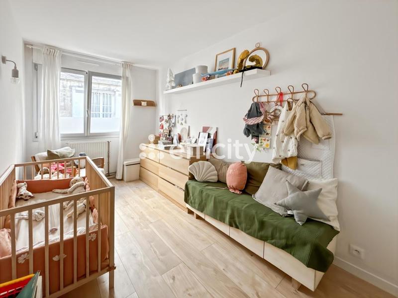 Appartement - 82 m² - 4 pièces