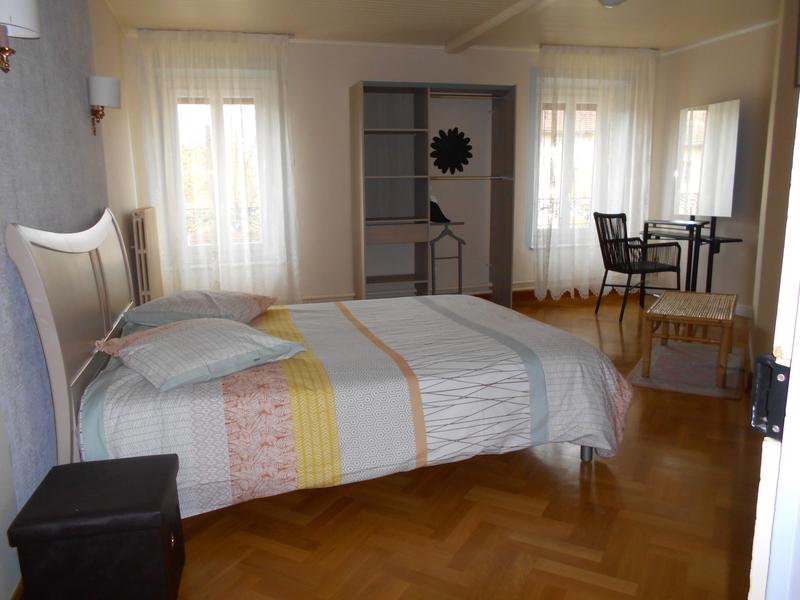 Maison - 249 m² - 7 pièces