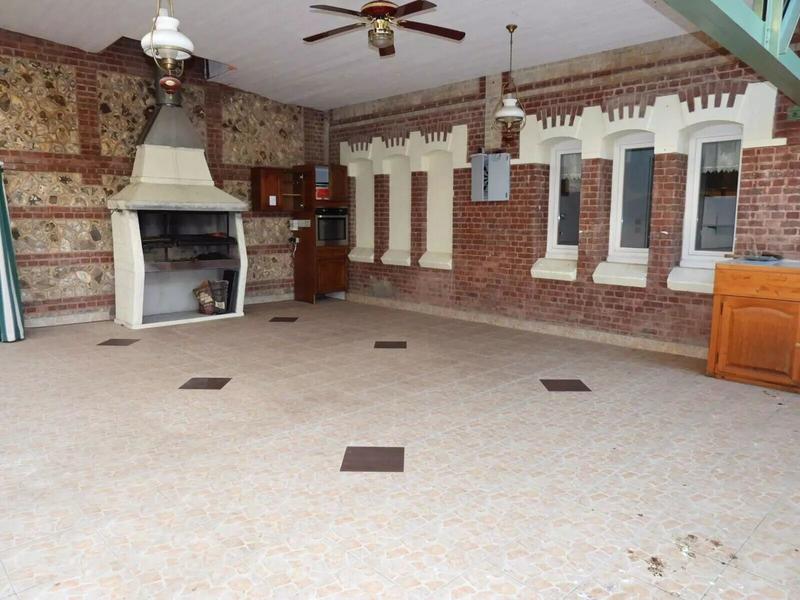 Maison - 182 m² - 6 pièces