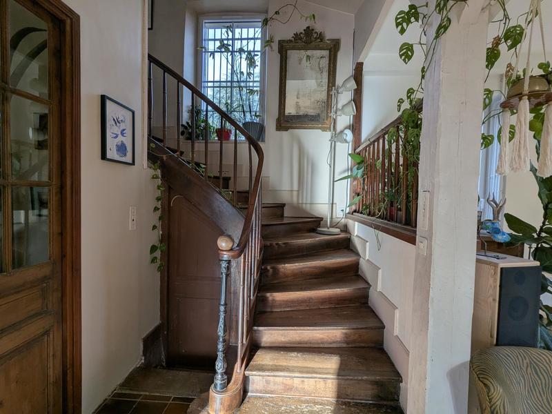 Maison - 250 m² - 10 pièces