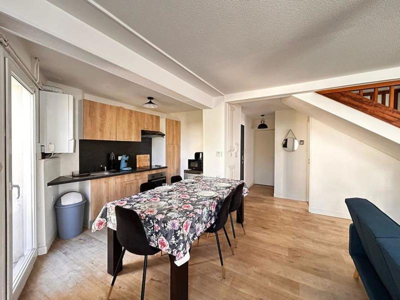 Immeuble - 220 m² - 8 pièces