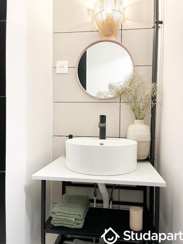 Chambre - 9 m² - 1 pièce