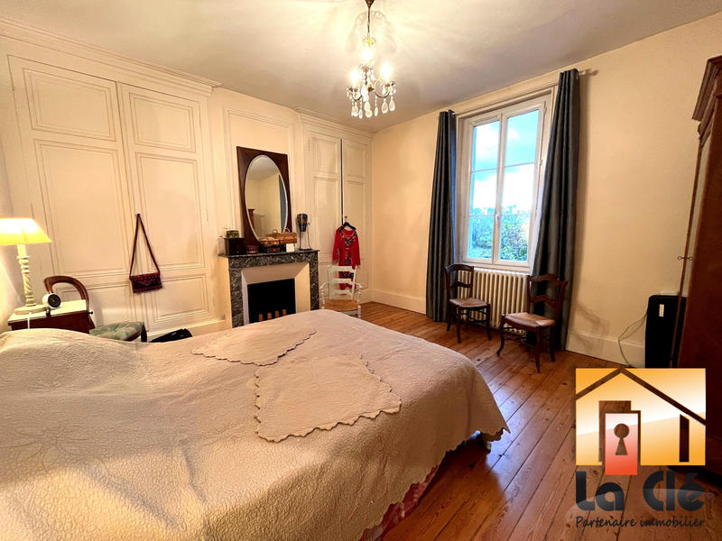 Maison - 180 m² - 6 pièces