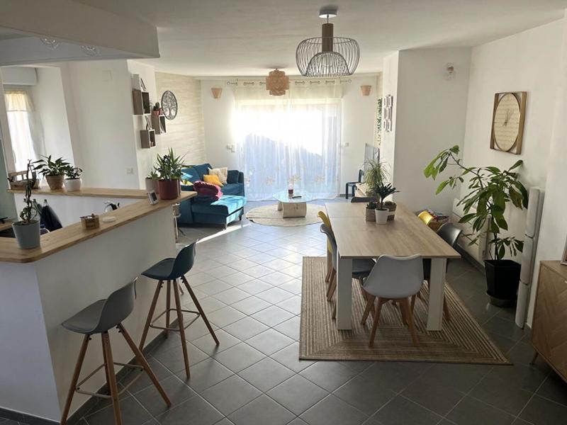 Maison - 92 m² - 3 pièces