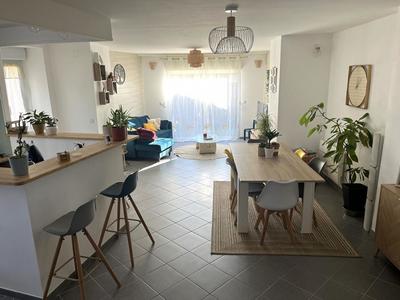 Maison - 92 m² - 3 pièces