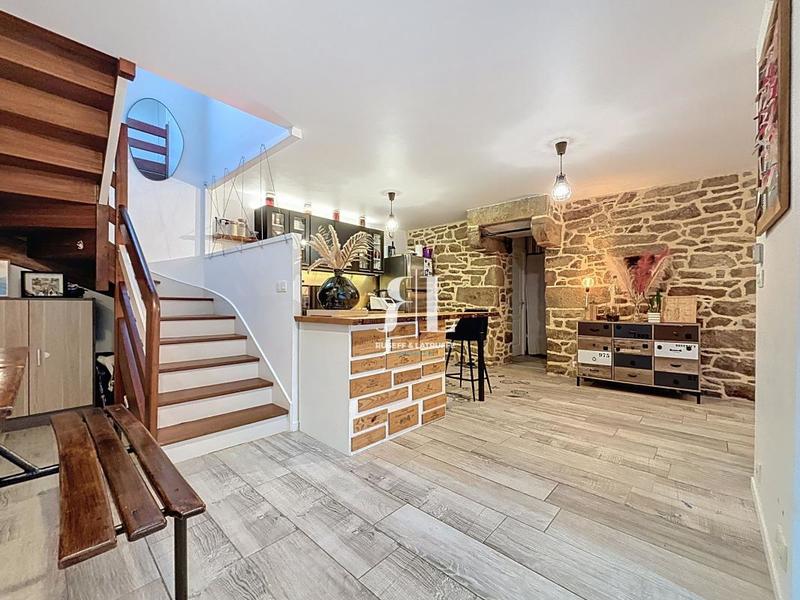 Maison - 106 m² - 4 pièces