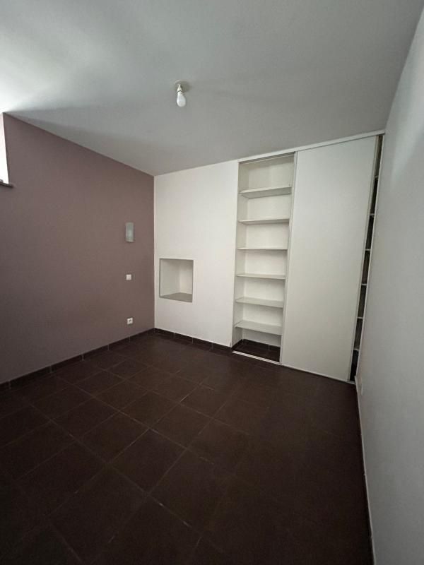 Immeuble - 261 m² - 11 pièces