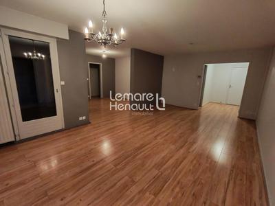 Appartement - 124 m² - 6 pièces