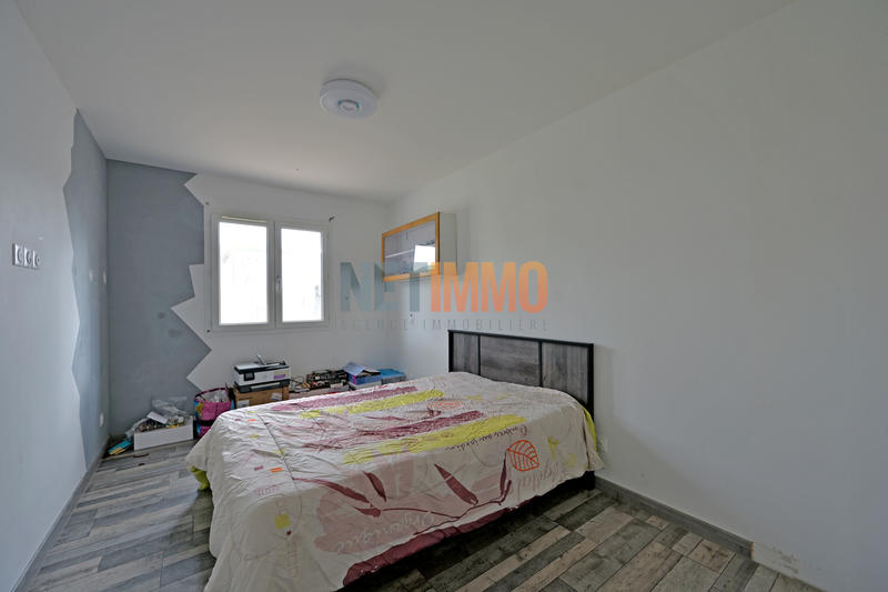 Villa - 100 m² - 5 pièces