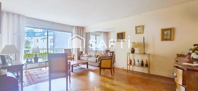 Appartement - 100 m² - 4 pièces