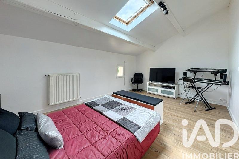 Maison - 240 m² - 7 pièces