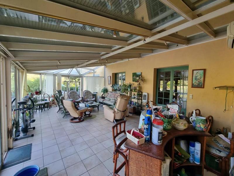 Maison - 288 m² - 9 pièces