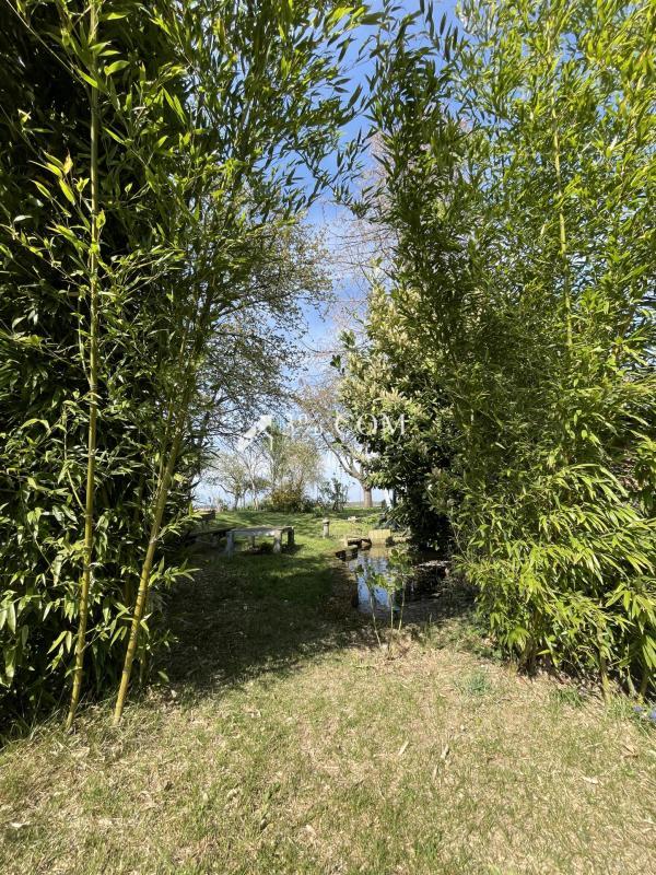 Terrain de loisirs - 1 523 m²