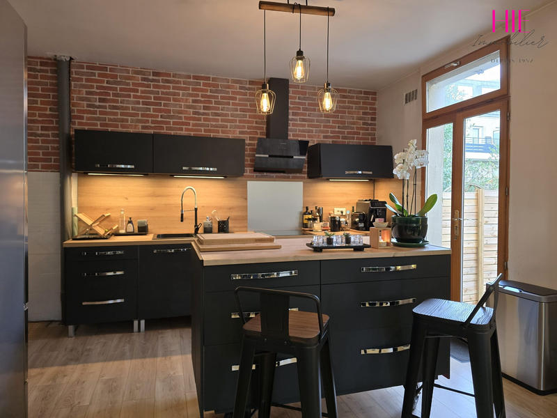 Maison - 140 m² - 6 pièces