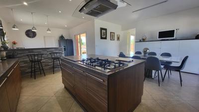 Villa - 220 m² - 6 pièces