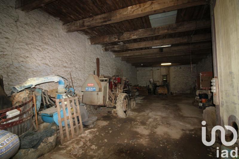 Maison - 400 m² - 1 pièce