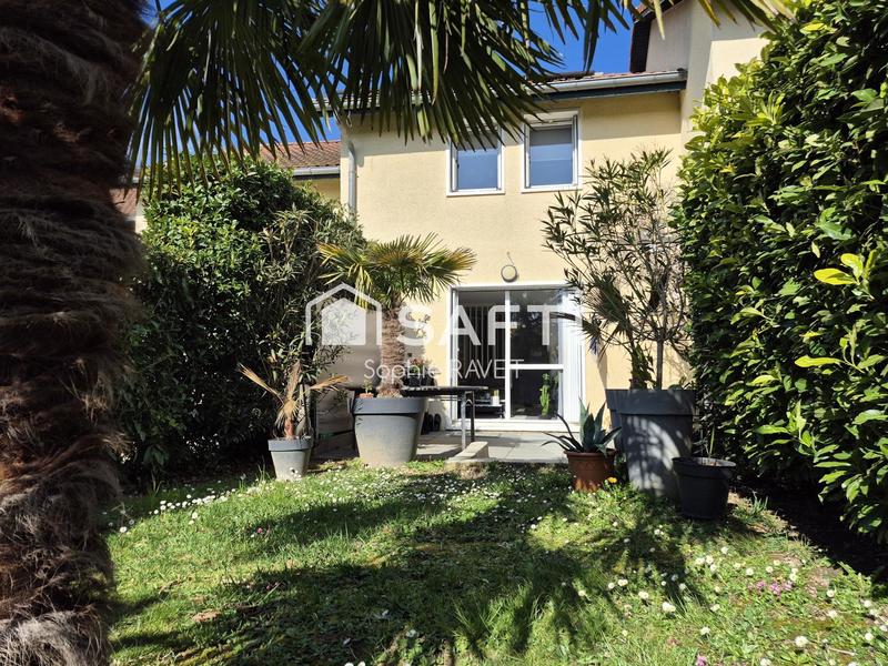 Maison de ville - 94 m² - 4 pièces