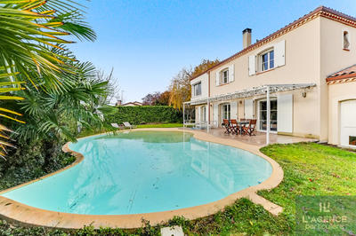 Maison - 154 m² - 6 pièces