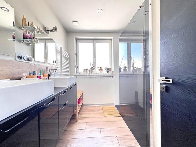 Maison - 204 m² - 11 pièces