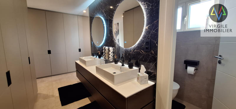 Villa - 174 m² - 6 pièces