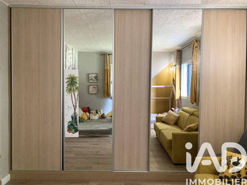 Maison - 214 m² - 8 pièces