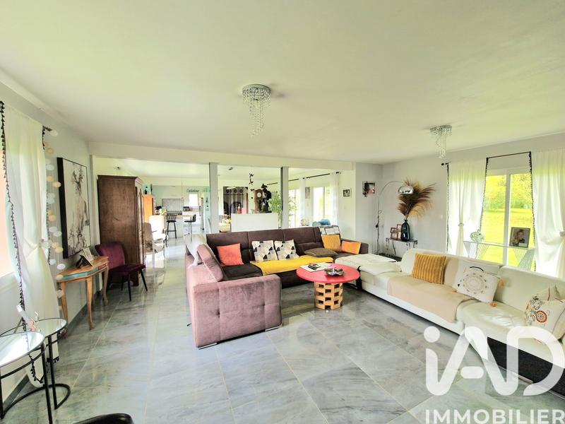 Maison - 205 m² - 6 pièces