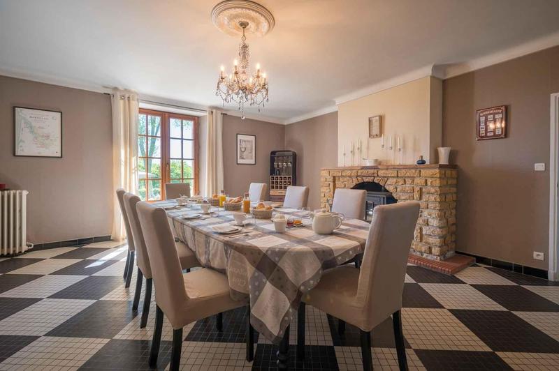 Château - 580 m² - 17 pièces