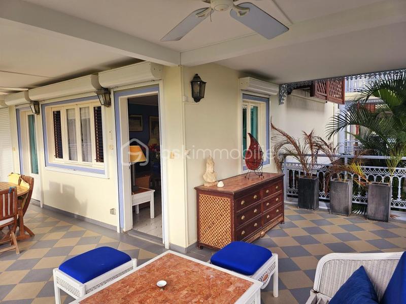 Appartement - 82 m² - 3 pièces