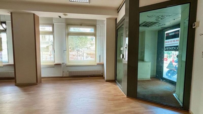 Local commercial - 173 m²