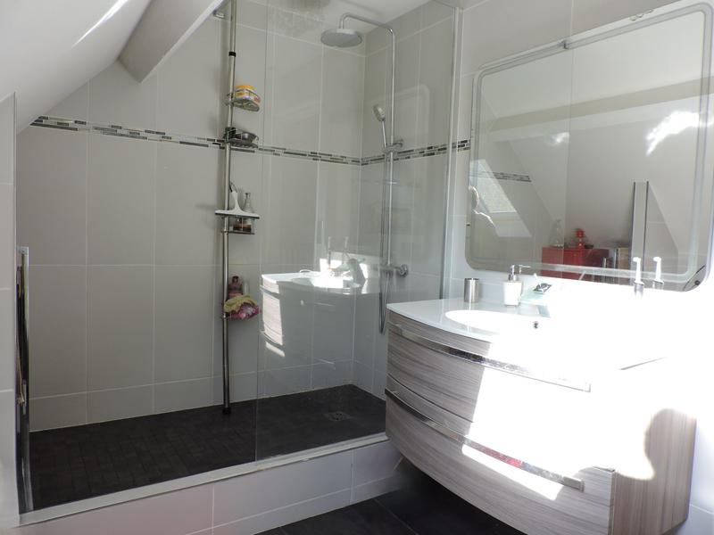 Maison - 89 m² - 5 pièces