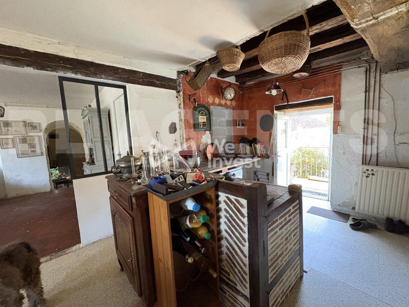 Maison - 235 m² - 9 pièces