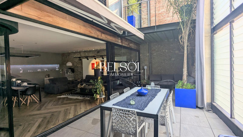 Maison - 236 m² - 6 pièces