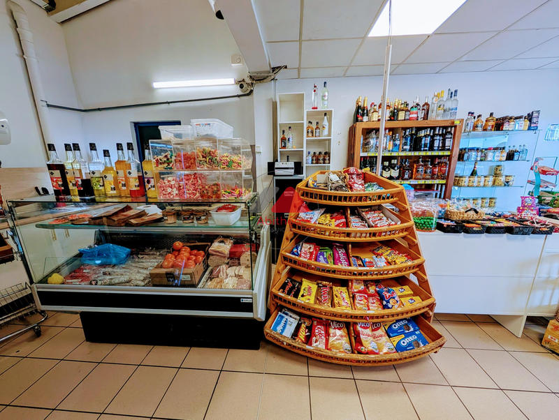 Fonds de commerce - Magasins - 80 m²