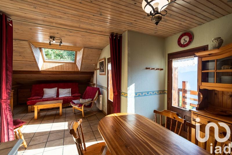 Châlet - 163 m² - 9 pièces