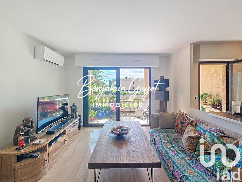 Appartement - 90 m² - 4 pièces