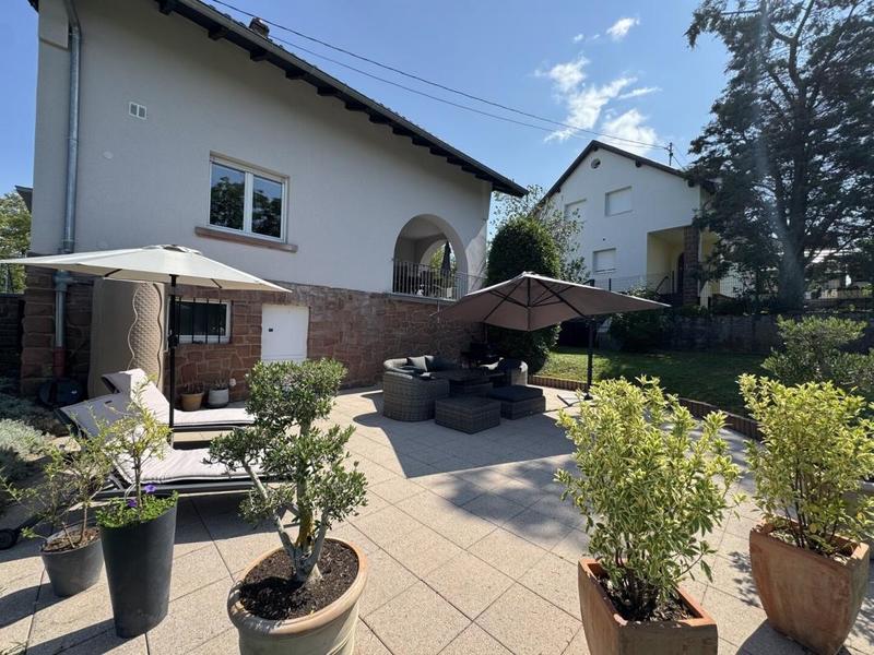 Maison - 190 m² - 7 pièces