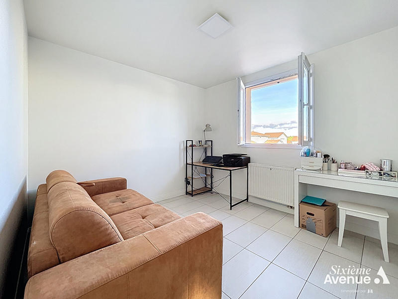 Maison - 181 m² - 8 pièces