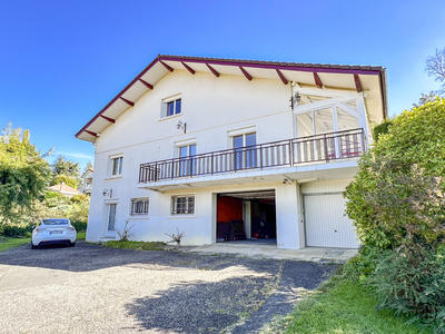 Villa - 175 m² - 8 pièces