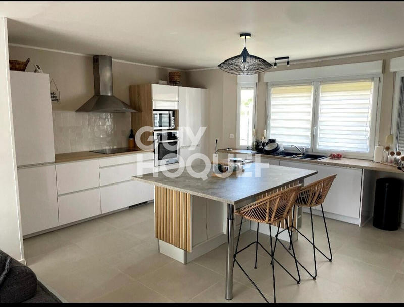 Maison - 120 m² - 6 pièces