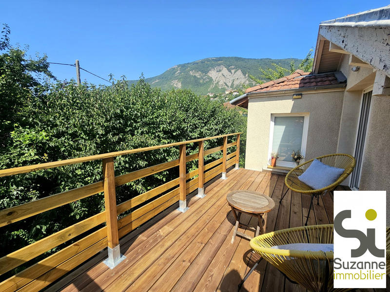 Maison - 138 m² - 6 pièces