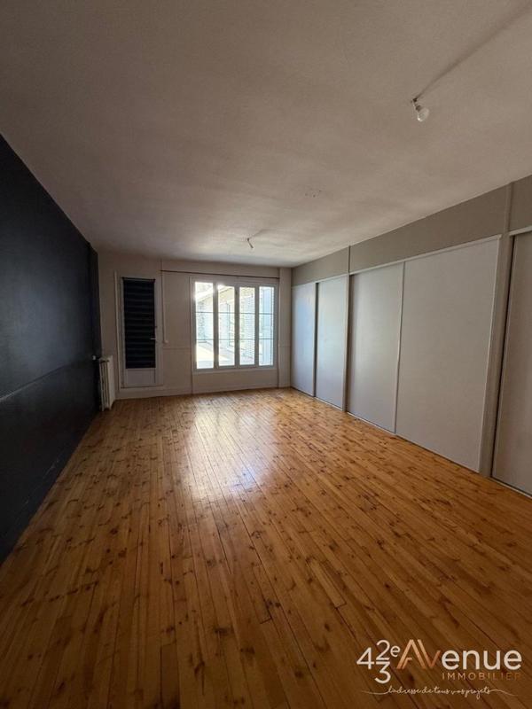 Appartement - 166 m² - 6 pièces