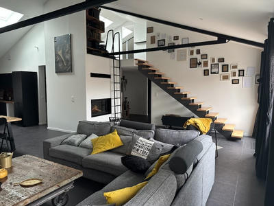 Loft - 156 m² - 7 pièces