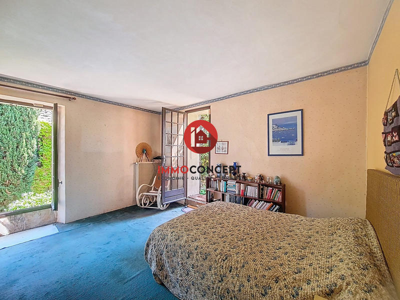 Maison ancienne - 236 m² - 10 pièces